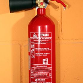 EXTINTOR CO2 2K.