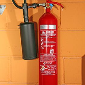 EXTINTOR CO2 5K.