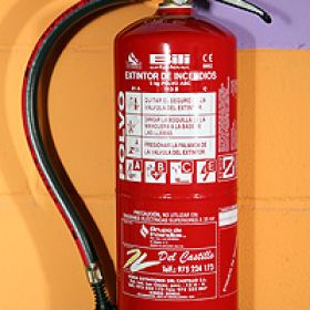 EXTINTOR POLVO ABC 4-6K