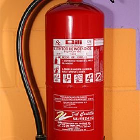 EXTINTOR POLVO ABC 9K